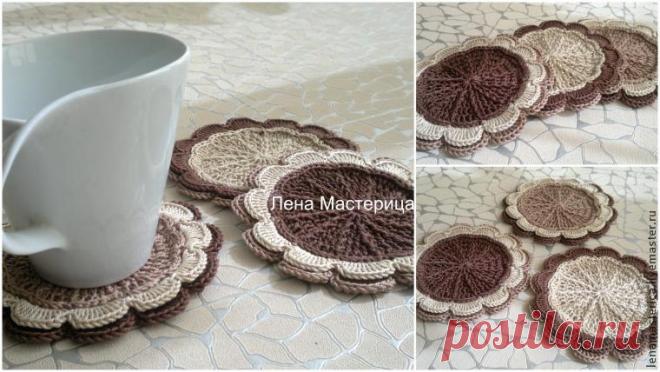 Вяжем уютные подставки под чашки.Автор Елена Божкова
