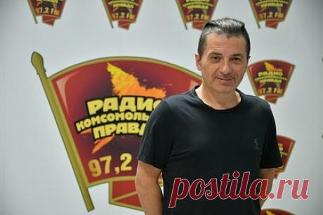 Две песни группы «Агата Кристи» признали пропагандой наркотиков. Две известные песни группы «Агата Кристи» — «Моряк» и «Опиум для никого» — признали в России пропагандой наркотиков. Об этом заявил заявил продюсер и сценарист Антон Чернин в Facebook (запрещенная в РФ соцсеть; принадлежит корпорации Meta, которая признана в РФ экстремистской и запрещена).