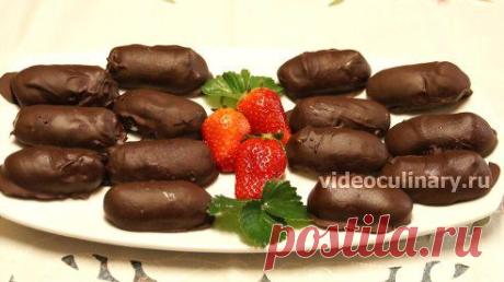 Сырки в шоколаде от https://www.videoculinary.ru/десерты/286626-serki-v-shekolade.html
Оформить бесплатную подписку на рассылку можно здесь https://www.videoculinary.ru/рассылка

Сырки в шоколаде
       Сырки в шоколаде - это очень вкусный и полезный десерт. По сути своей, это шоколадные конфеты с творожной начинкой.  ...