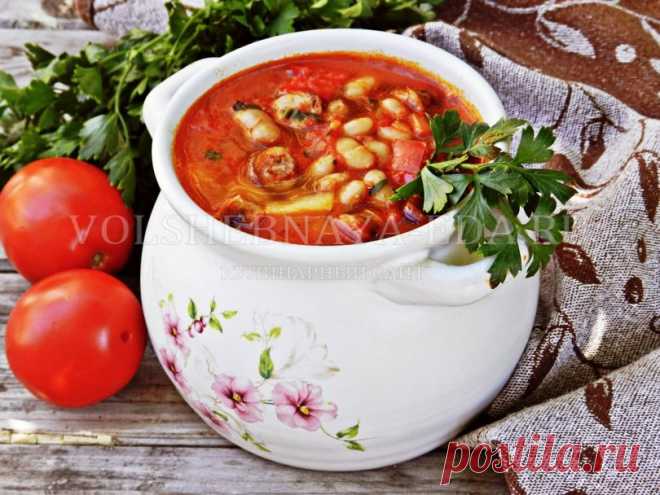 Острый суп с фасолью, колбасками и перцем | Волшебная Eда.ру Как приготовить согревающий зимний суп на курином бульоне с консервированной фасолью, колбасками и перцем.