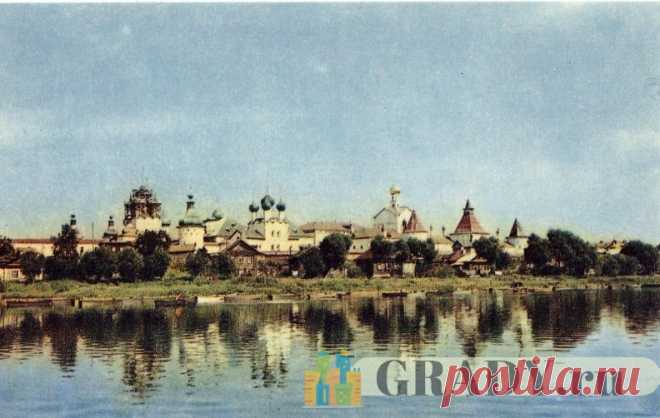 Ростов Великий, Россия - Общий вид Ростовского кремля с озера Неро - 1968-й год - г3840 | GRADY.ru