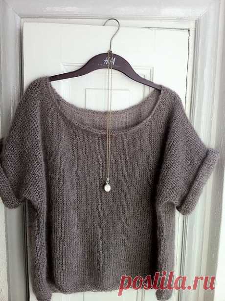 Even though this is a knit, I'm sure i could still figure out someway to do something similar in crochet