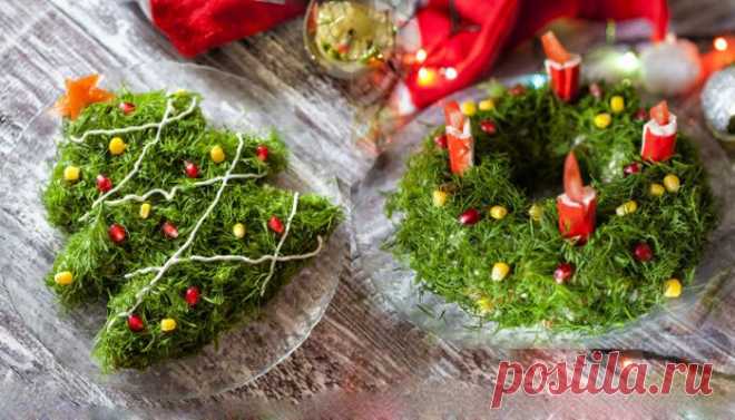 Новогодние салаты 2018! НЕКОГДА ЧИТАТЬ? СОХРАНИ СЕБЕ:     Продукты Крабовые палочки — 200-250 г Яблоко кисло-сладкое — 0,5 шт. Помидоры — 2 шт. Кукуруза консервированная — 4 ст. л. + для украшения Рис отварной — 4 ст. л. Сыр твердый — 50-70 г Майонез и/или сметана, или йогурт — 100 г Соль — по вкусу Перец черный …