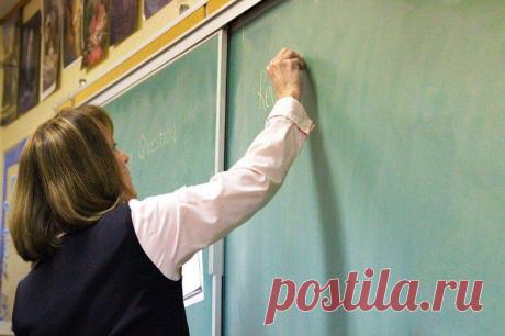 Льготы для учителей
Пятого октября во всем мире отмечается День учителя. Это вечная и востребованная профессия во все время. Хотя в государственных школах учителям приходится сейчас тяжело. А как государство поощряет педагогов? Есть льготы общие, а есть те, которые предназначены для работающих в городах или в сельской местности. Основные льготы прописаны в законе “Об образовании”. К ним относятся: […]
Читай дальше на сайте. Жми подробнее ➡