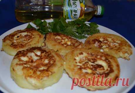 Кабачковые кольца на завтрак. Просто, быстро и вкусно   Собственно, для легкого ужина такие кольца тоже вполне сгодятся, как и для быстрого перекуса, закуски на стол и т.д.Но раз уж делал их на завтрак, то и в названии это отразил.Фаршированные кабачки, …