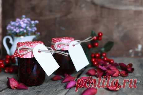 15 рецептов необычного варенья из клубники