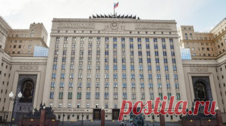 Непрофессионализм украинских ВМС: в Минобороны РФ предупредили об угрозе судоходству в Чёрном море из-за дрейфующих мин. Неизвестное количество украинских морских мин дрейфует в акватории Чёрного моря, неся постоянную угрозу судоходству, заявили в Минобороны РФ. В ведомстве подчеркнули, что к этому привели непрофессионализм и безответственность украинских ВМС. В пятницу, 14 июля, командование Черноморского флота РФ предупредило мореплавателей о наличии опасности на судоходном маршруте в…