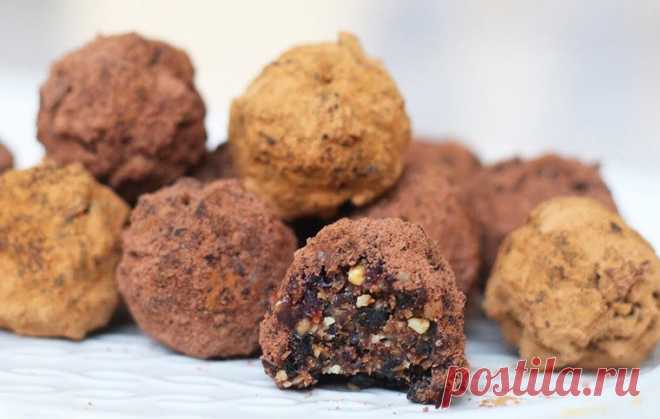 Полезные шоколадные конфеты с орехами и черносливом