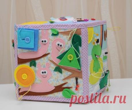 По МК Светланы сшила развивающий кубик! Безумно благодарна за такой опыт! Теперь мечтаю сшить книжку для своей дочки. Шить было одно удовольствие! Все очень понятно, много фото, не возникло ни одной трудности! Спасибо, Светлана, Вам огромное! Всем рекомендую этот МК! Моей дочке очень нравится кубик)))