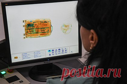 В российском аэропорту у туриста нашли бандитское оружие