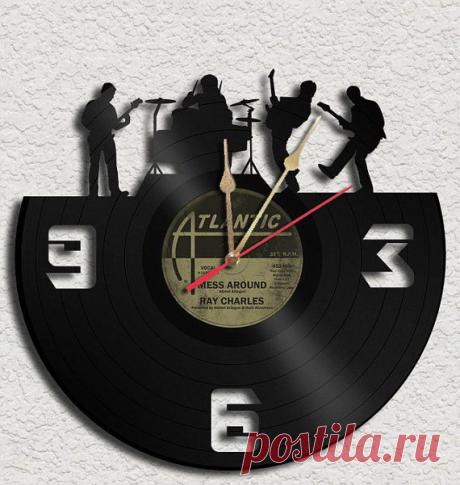 Часы из виниловой пластинки "Музыкальная группа"