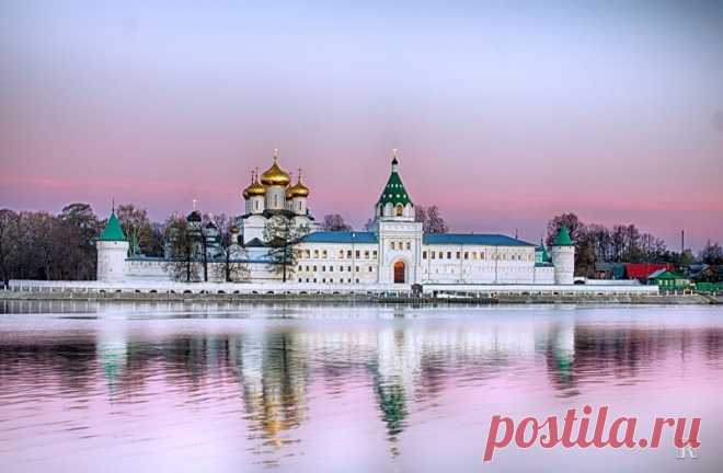 Костромской Ипатьевский монастырь.