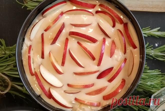 Шарлотка на кефире: выходит намного вкуснее обычного бисквита Сегодня... | Интересный контент в группе Инга на кухне