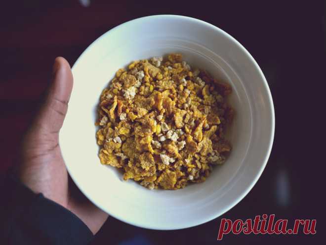 Не торопитесь выкидывать. 10 продуктов, которые можно есть даже по истечении срока годности