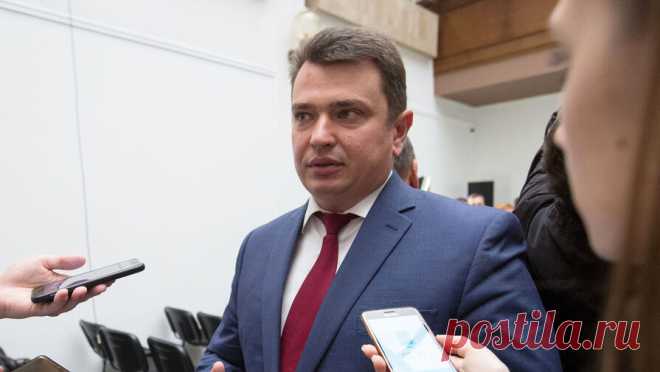 Замглавы антикоррупционного агентства на Украине ушел в отставку. Заместитель главы национального агентства по предотвращению коррупции (НАПК) Украины Артем Сытник подал заявление об отставке из-за изменений в работе ведомства. Об этом пишет украинское издание "Страна.ua". По данным ...