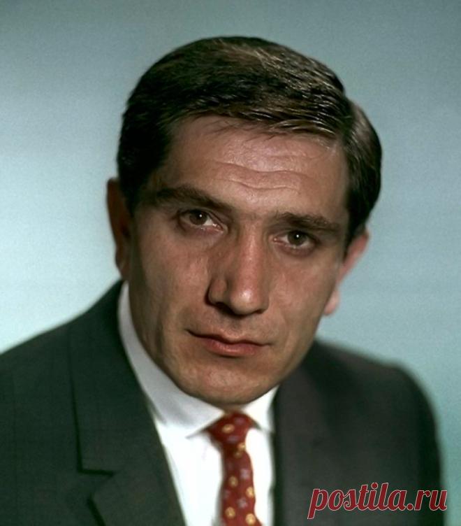 Армен Джигарханян, 3 октября, 1935 • 14 ноября 2020