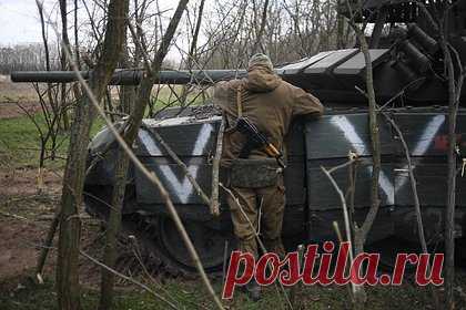 Российский командир взвода рассказал о трудностях продвижения под Угледаром. Штурм Угледара в Донецкой народной республике (ДНР) осложняется особенностями местности, заявил командир взвода с позывным Камыш военному корреспонденту проекта WarGonzo. В частности, пересеченная местность затрудняет использование бронетехники. По словам офицера, перепады высот в районе города достигают 30 метров.