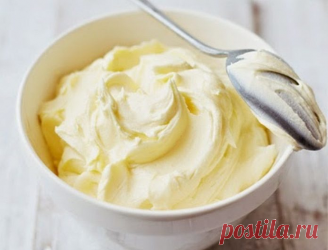 Прекрасный молочный крем для десертов. Вкусный и хорошо держит форму