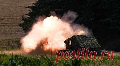 Танки Т-80БВМ ВС России уничтожили замаскированные позиции ВСУ в Сумской области. В Минобороны России заявили, что российские экипажи танков Т-80БВМ группировки войск «Север» при выполнении огневых задач уничтожили выявленные замаскированные позиции и живую силу ВСУ в Сумской области в зоне СВО. Читать далее