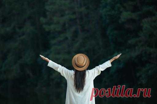 БОЛЬШАЯ ЧАСТЬ НАШЕЙ ЖИЗНИ ЗАВИСИТ ОТ ПОНИМАНИЯ СВОЕЙ ЦЕЛИ, ПУТИ И ЛЮДЕЙ, КОТОРЫЕ НАХОДЯТСЯ РЯДОМ
Чак Паланик как-то написал, что если мы чего-то не понимаем, нас это бесит. А когда мы не в состоянии что-то понять или объяснить, начинаем это отрицать. Голове нужны четкие ответы на вопросы. Когда мы чего-то не знаем, то спрашиваем у тех, кто находится рядом, или пытаемся самостоятельно найти информацию. Это занимает очень много времени, а […]
Читай дальше на сайте. Жми подробнее ➡