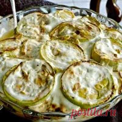 Лучшие кулинарные рецепты: Жареные кабачки с чесночным соусом