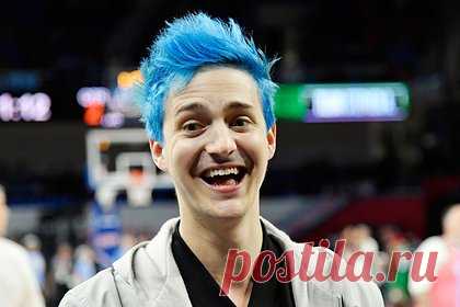 У популярного 32-летнего блогера обнаружили рак. Популярный 32-летний блогер Тайлер Блевинс из США заявил, что у него диагностировали рак. Об этом он сообщил на своей странице в соцсети X (бывшая Twitter). По словам стримера, во время планового осмотра дерматолог обратил внимание на родинку на нижней части его стопы и предложил провести биопсию.