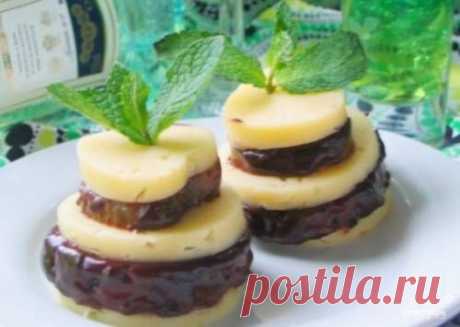 Канапе «Дамское» с фруктами, сыром и шоколадом / Простые рецепты