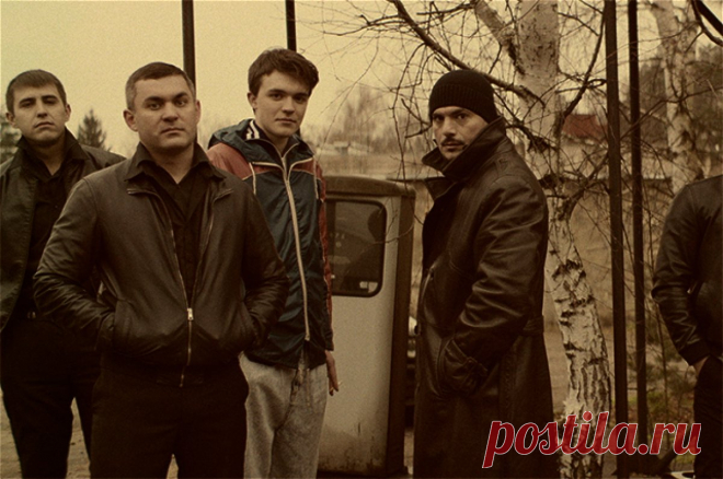 «Не брат ты мне». В прокат выходит скандальный фильм «Брат-3». Артхаус, французский язык, Электроник и Сыроежкин снова в ролях близнецов, эксперименты с изображением и настоящий Тамбов — что в итоге получилось из скандального проекта «Брат-3».