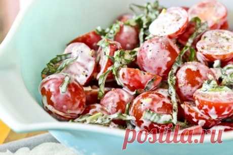Вкусный салат с черри и сливочно-базиликовой заправкой пошаговый рецепт с фото