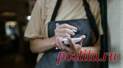 В Сургуте установили личности избивших официанта ресторана. Полиция Сургута (ХМАО) установила личности молодых людей, которые избивали и оскорбляли официанта в ресторане «Рай». Читать далее