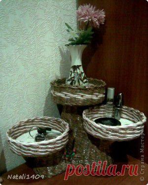 Плетение из газет. Подставка для коридора.