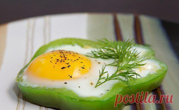 Яйца, жареные в кольцах болгарского перца - Рецепты пользователя Кареглазая - Daily-menu.ru