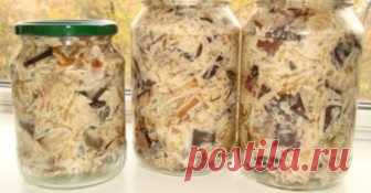 Еле выпросила рецепт у подруги, теперь делюсь с вами! Вкуснятина невероятная! Готовлю каждый сезон Салат из баклажанов с майонезом и чесноком Ингредиенты на 5 банок по 0,5 литра: синенькие — 2 кг; лук — 1 кг; чеснок — 2 головки; майонез — 200 гр; уксус 9% — полторы столовых ложки; рафинированное растительное масло — 150...