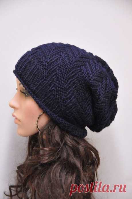 Hand knit hat, Chunky Hat, Navy wool hat, Unisex hat