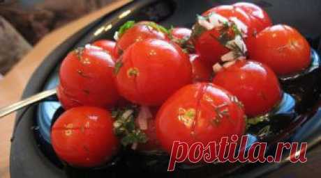 Малосольные помидоры с чесноком. Вкус изумительный!