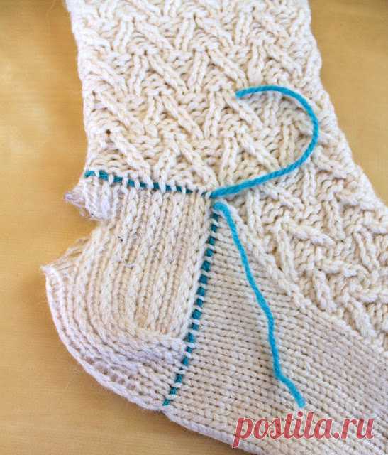 Hand Knitted Things: Knitted Sock Heel Repair