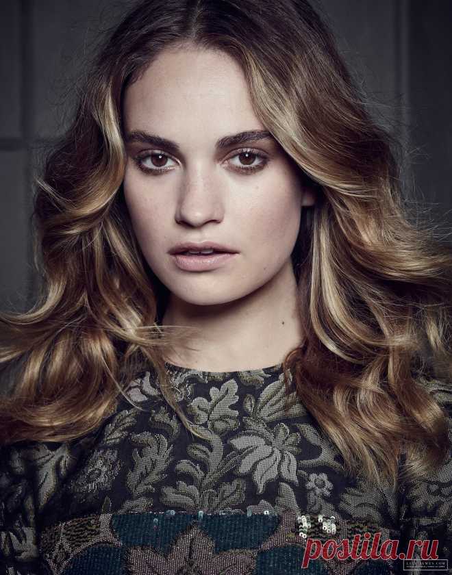 Лили Джеймс, 5 апреля, 1989