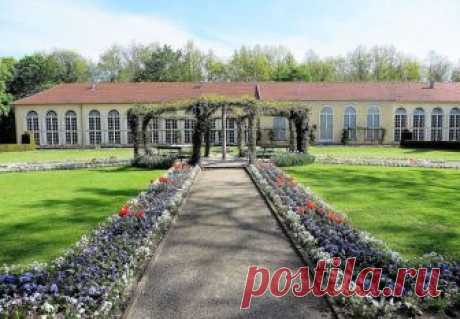 Дворцы и парки Потсдама и Берлина.Германия.
