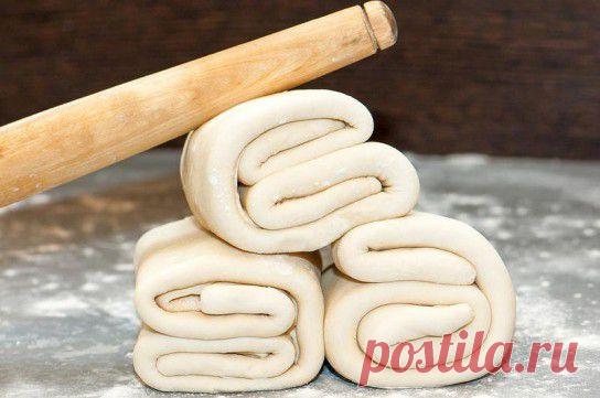 Рецепт быстрого приготовления слоёного теста Вы найдёте здесь >>> http://goodcounselor.ru/sloenoe-testo-byistrogo-prigotovleni/