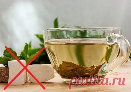 Чай и кофе в цветочном горшке – полезно ли это для растения?