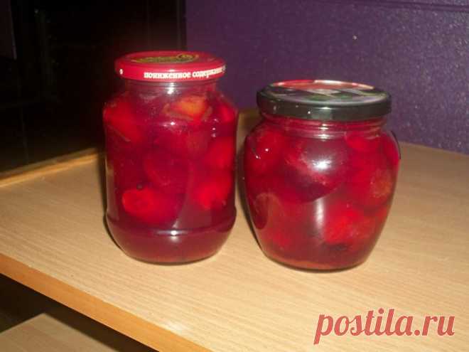 Сливы маринованные с чесноком