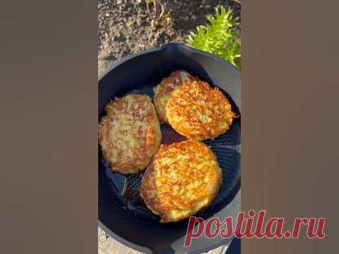 Ингредиенты:картофель 1 кгкуриная грудка 500 г яйца 2 штсольперецприправа для шашлыкаНатираем картофель в емкость, разбиваем яйца. Добавляем приправы по вкус...