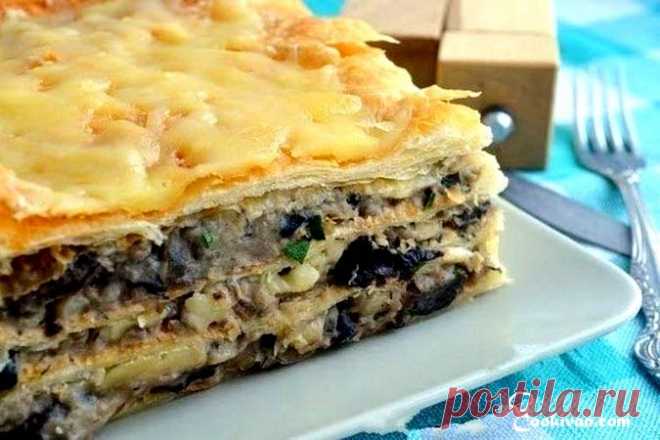 Закусочный пирог из лаваша От этого пирога в восторге вся моя семья! Приготовить очень просто — даже тесто замешивать не нужно Эта оригинальная закуска похожа на жюльен, ведь в ингредиентах присутствуют грибы, курица и сливки. Заливной пирог из лаваша с сыром от редакции «Так Просто!»готовится очень быстро, просто, а главное, при всей банальности его вкус превосходит вкус самой изумительной лазаньи. Пирог из лаваша в духовке ИНГРЕДИЕНТЫ 1 лист лаваша 400 г шампиньонов 300 ...