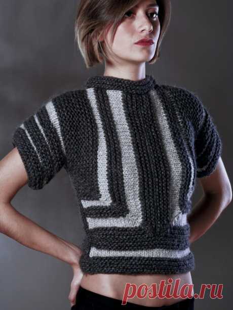 AERO -UFO (Unbelievable Fashion Object) Super soft and warm design Please convo me for long sleeve version.  You can wear with jeans and catch an attitude of style !  In the pic: material: %60 alpaca + 50 cashmere yarn color: heater grey and charcoal grey combination size: small  Photographer: Necati Turker   All “Nihan Altuntas” customers have an opportunity to choose the color and material, since all of the products are always knitted according to the customers measureme...