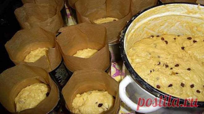 Я хочу рассказать вам самый дорогой и самый домашний рецепт вкусного кулича. Пеку по этому рецепту куличи уже 15 лет