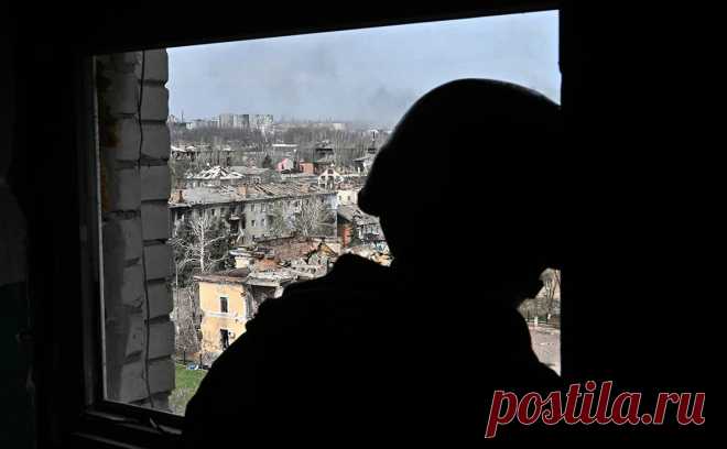 Как будут освобождать от уголовной ответственности за военную службу. Кто из совершивших уголовное преступление сможет избежать наказания после заключения контракта о военной службе, чем предложенные депутатами нормы отличаются от помилования и как их оценивают юристы - разбирался РБК