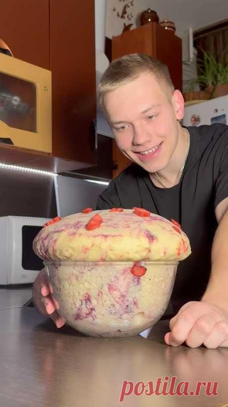 ЛУЧШИЕ клубничные булочки в вашей жизни!🍓 #рецепты #рецепт #cooking