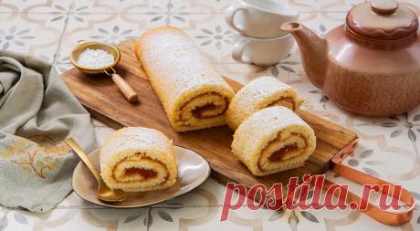 Бисквитный рулет с повидлом, пошаговый рецепт с фото на 186 ккал Бисквитный рулет с повидлом. Вкусный рецепт приготовления с пошаговым описанием, фото и отзывами. Удобный поиск рецептов и кулинарное вдохновение на Gastronom.ru