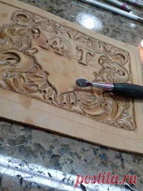 Как сделать гравировку по коже