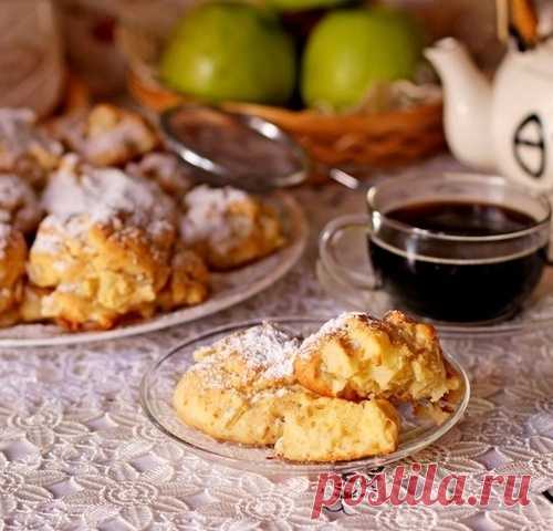"Яблоко" - простое печенье с кусочками яблока